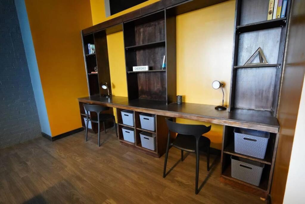 3E *New* Huge! Spacious 3 Bedroom In Oakland That Sleeps 12! Pittsburgh Buitenkant foto